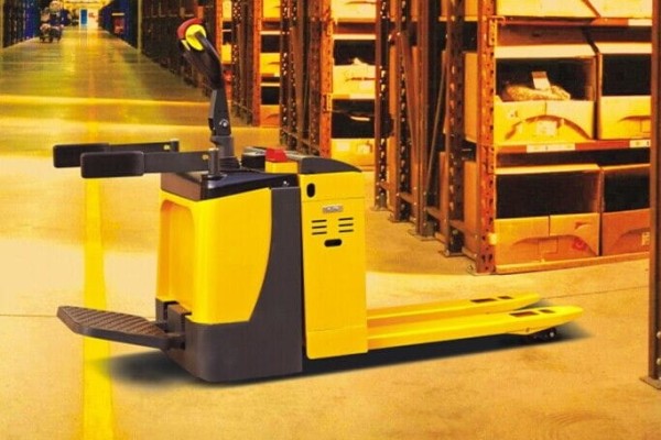 Wózek paletowy elektryczny CBD20R-II; udźwig: 2000kg
