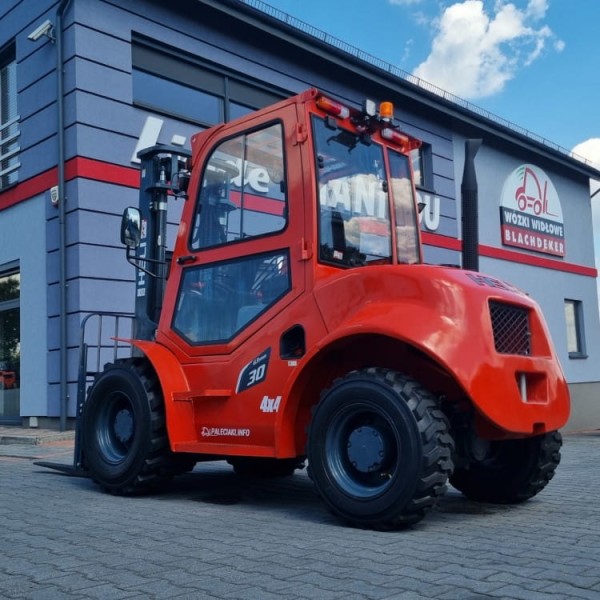Terenowy wózek widłowy 4x4 Heli CPCD30 (KU5Y4G3)

