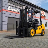 Wózek widłowy diesel T8 FD35
