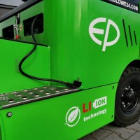 Elektryczny wózek widłowy EP EFL181 (Li-ION)
