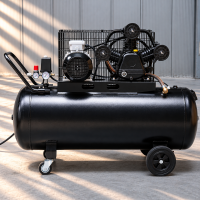 Kompresor tłokowy olejowy 200 l – 2,2 kW, 230 V, 10 bar
