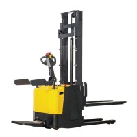 Wózek elektryczny ES15T-4500 z platformą TRIPLEX 1,5T 4,5M  
